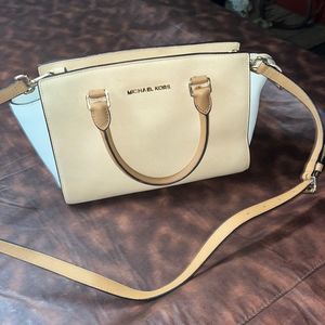 Michael Kors purse
